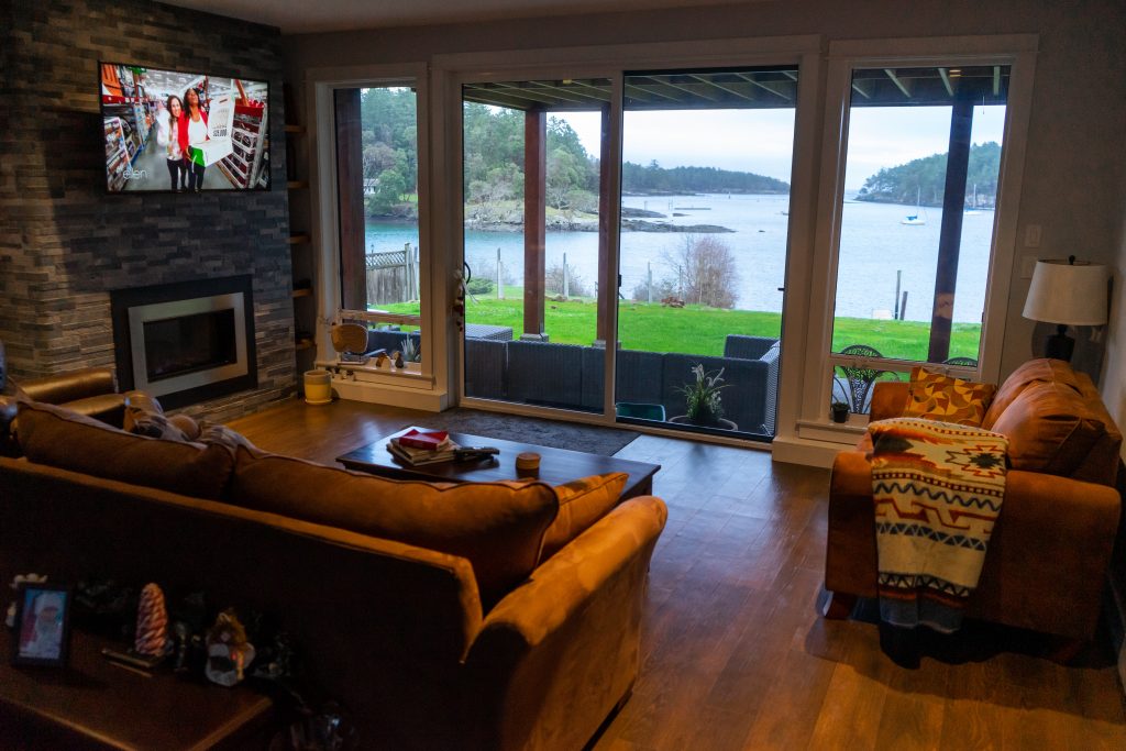 Harrison House Bed and Breakfast | 3445 South Rd, Gabriola, BC V0R 1X7, Canada | Phone: (778) 808-8084