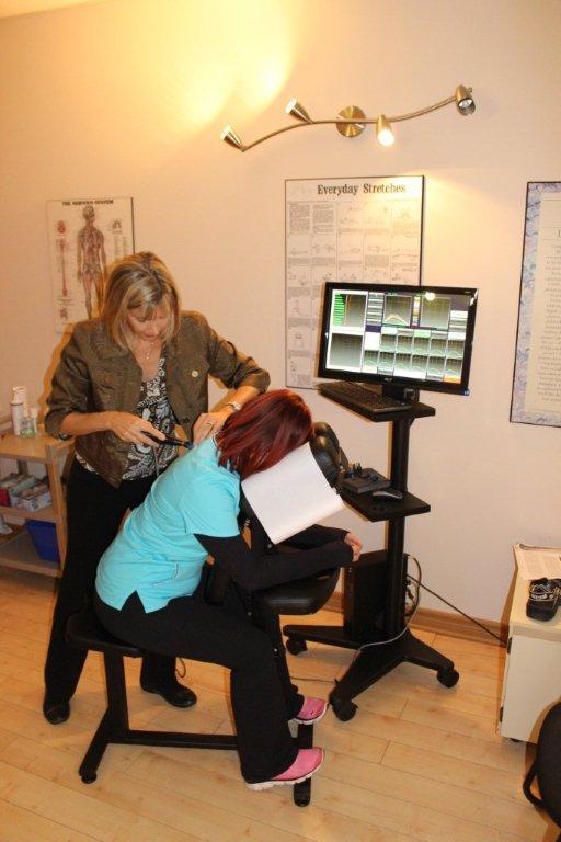 Beacon Hill Chiropractic Clinic | 2200 Montreal Rd c4, Gloucester, ON K1J 6M5, Canada | Phone: (613) 747-0444
