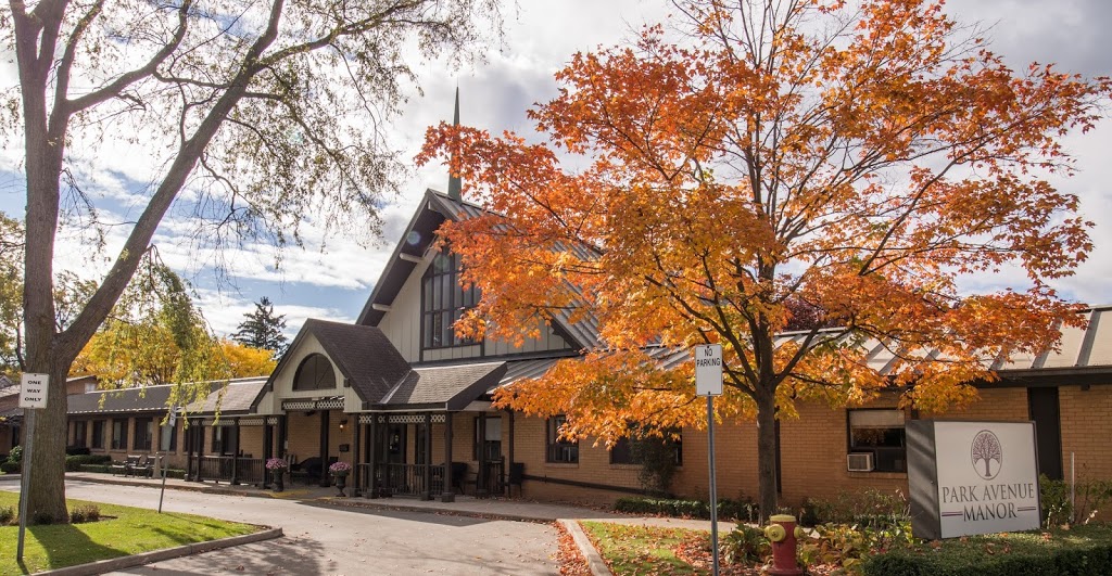 Park Avenue Manor Retirement Residence | 924 Park Ave W, Burlington, ON L7T 1N7, Canada | Phone: (905) 333-3323