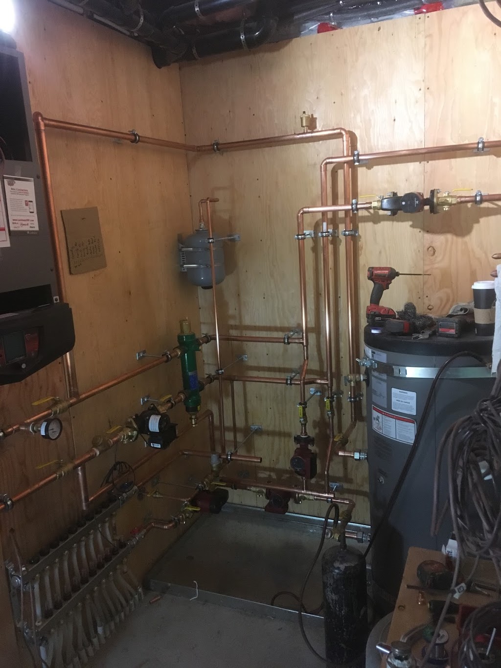 C.R. Mechanical | 25-7925 Simpson Rd, Central Saanich, BC V8M 1L3, Canada | Phone: (250) 818-2111
