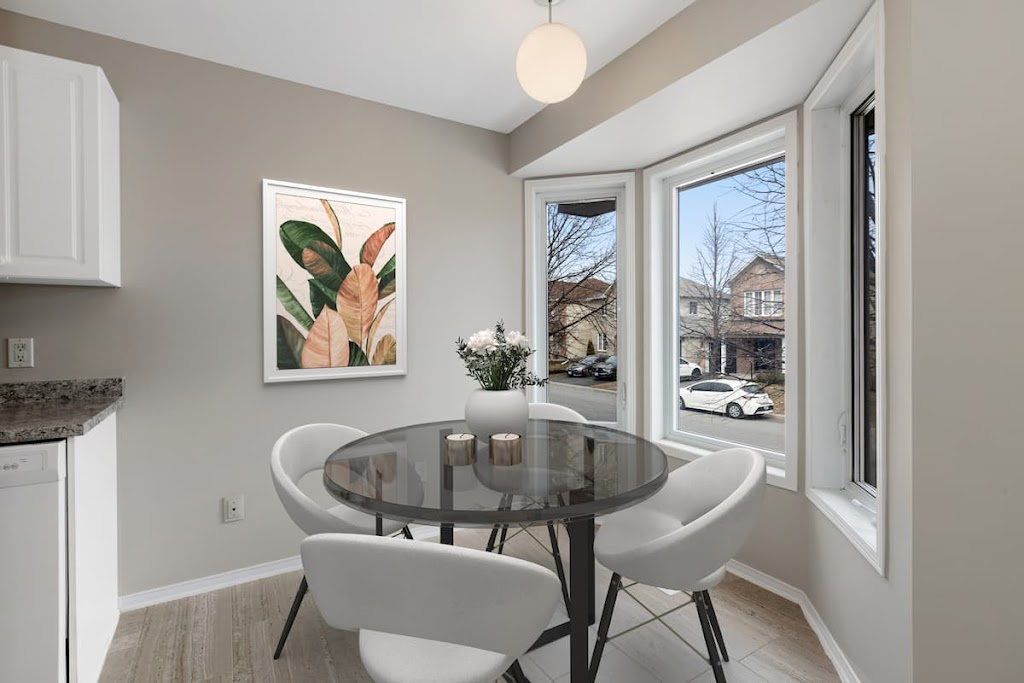 Jubilee Townhomes | 2 Hathaway Dr, Nepean, ON K2G 6S7, Canada | Phone: (613) 699-2077