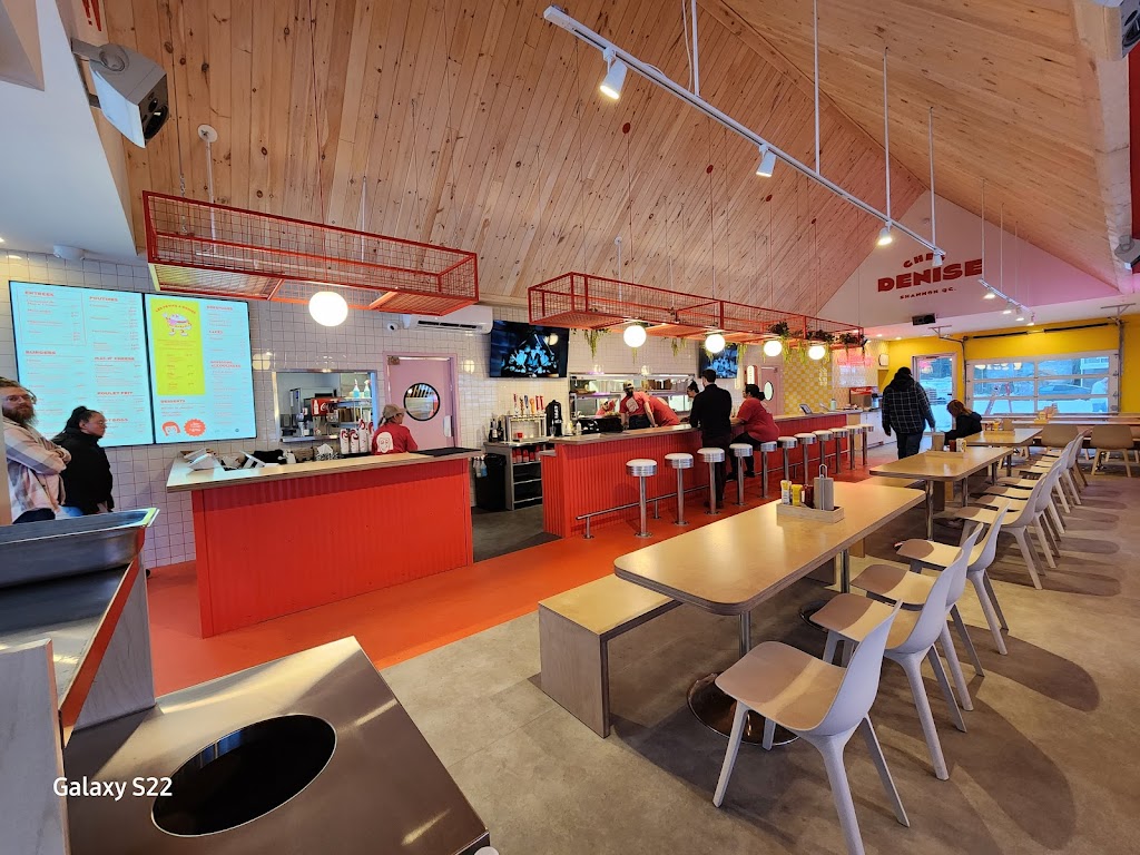 Chez Denise | 439 Bd Jacques Cartier, Shannon, QC G0A 1R2, Canada | Phone: (418) 844-1818