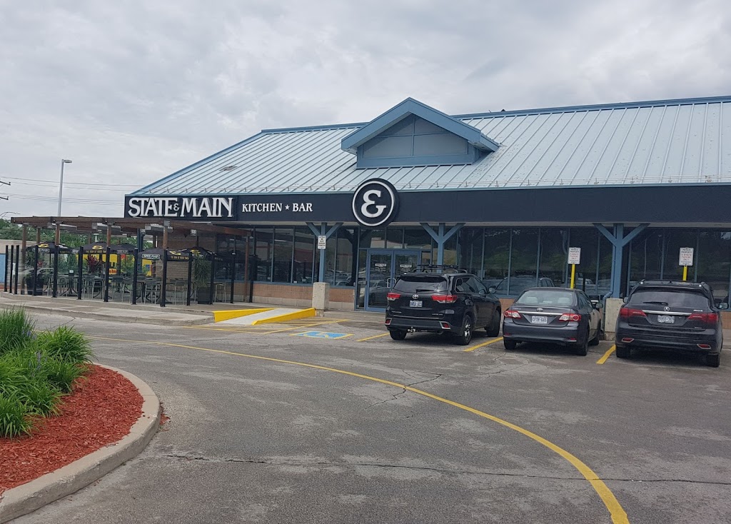 State & Main Kitchen & Bar | 14760 Yonge St, Aurora, ON L4G 7H8, Canada | Phone: (905) 503-7900