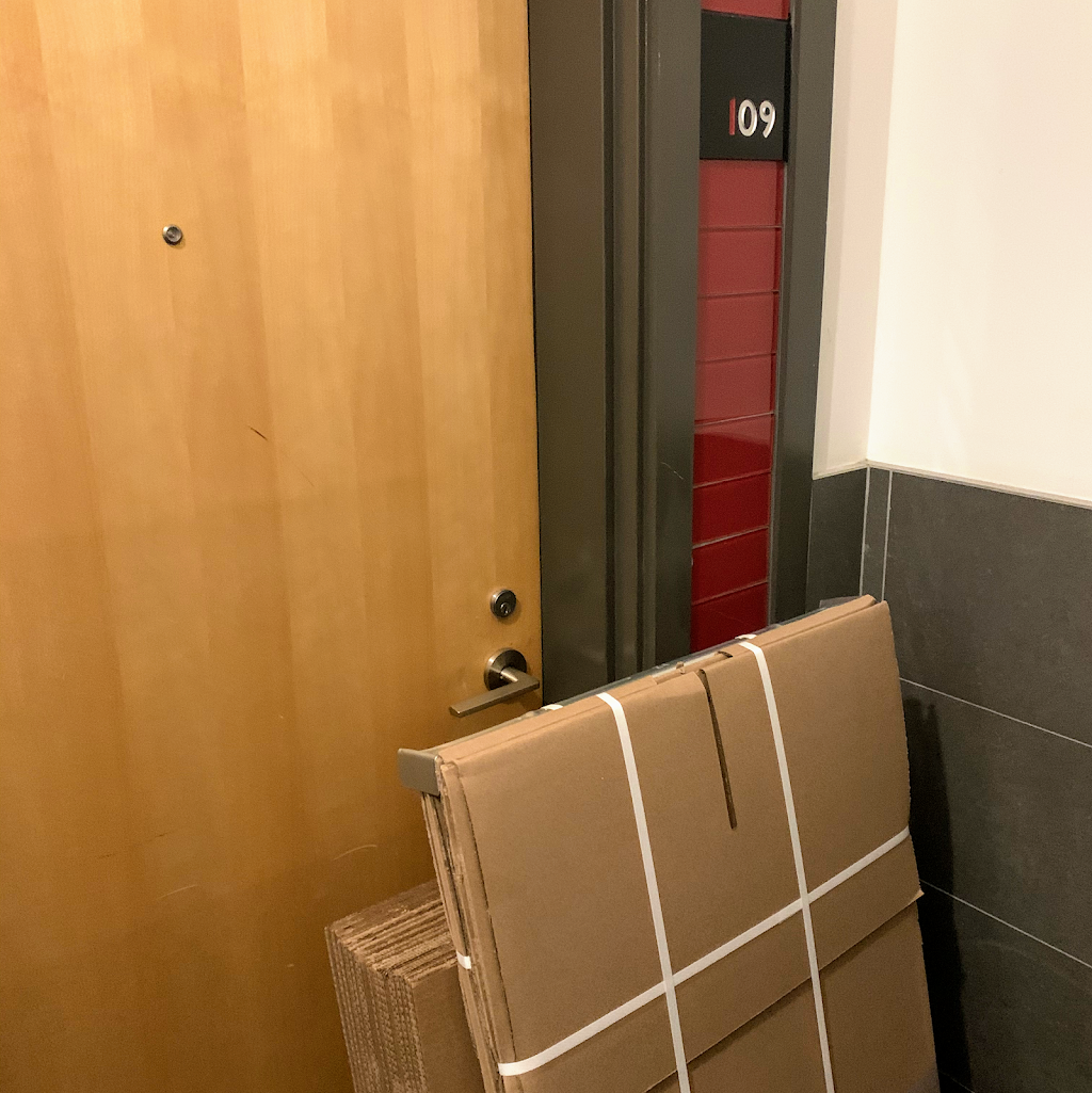 The Box Guys | 660 Eastern Ave, Toronto, ON M4M 3H1, Canada | Phone: (416) 466-0202