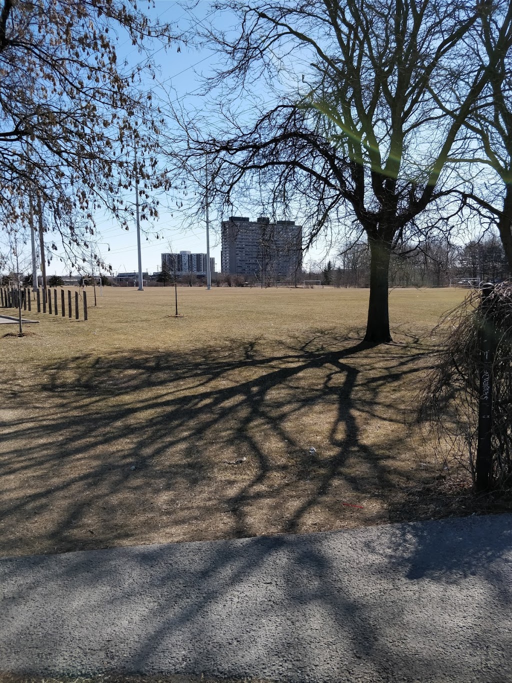 Flemingdon Park | 150 Grenoble Dr, North York, ON M3C 1B9, Canada | Phone: (416) 395-0300