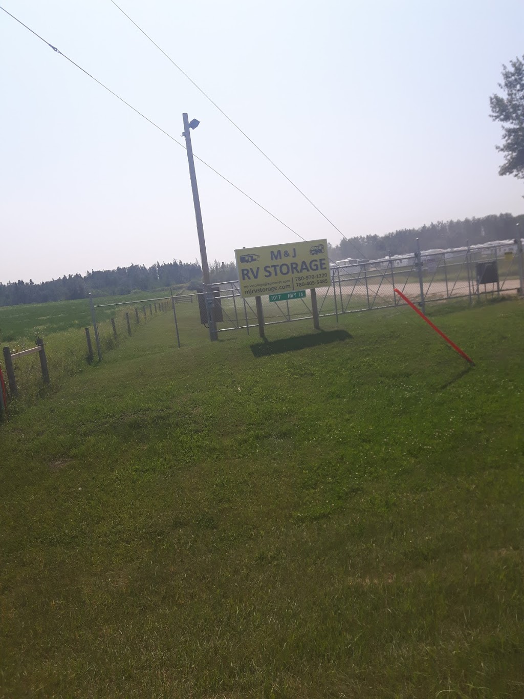 M&J R.V. Storage | 1017 Yellowhead Hwy, Carvel, AB T0E 0H0, Canada | Phone: (780) 970-1220