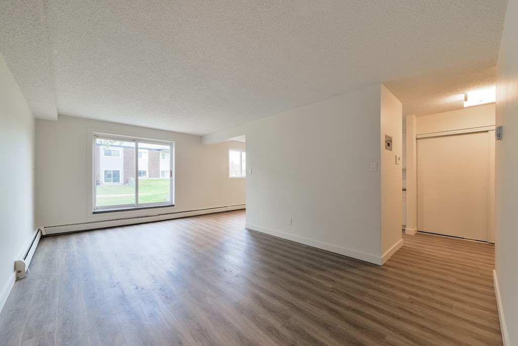 Sandstone Pointe | 3840 Mill Woods Rd NW, Edmonton, AB T6K 2M2, Canada | Phone: (780) 408-2668