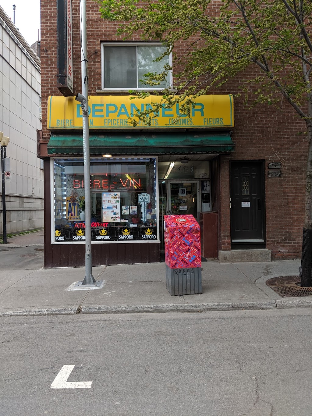 Dépanneur Centre-Sud | 1464 Rue Sainte-Catherine E, Montréal, QC H2L 2H8, Canada | Phone: (514) 524-7563