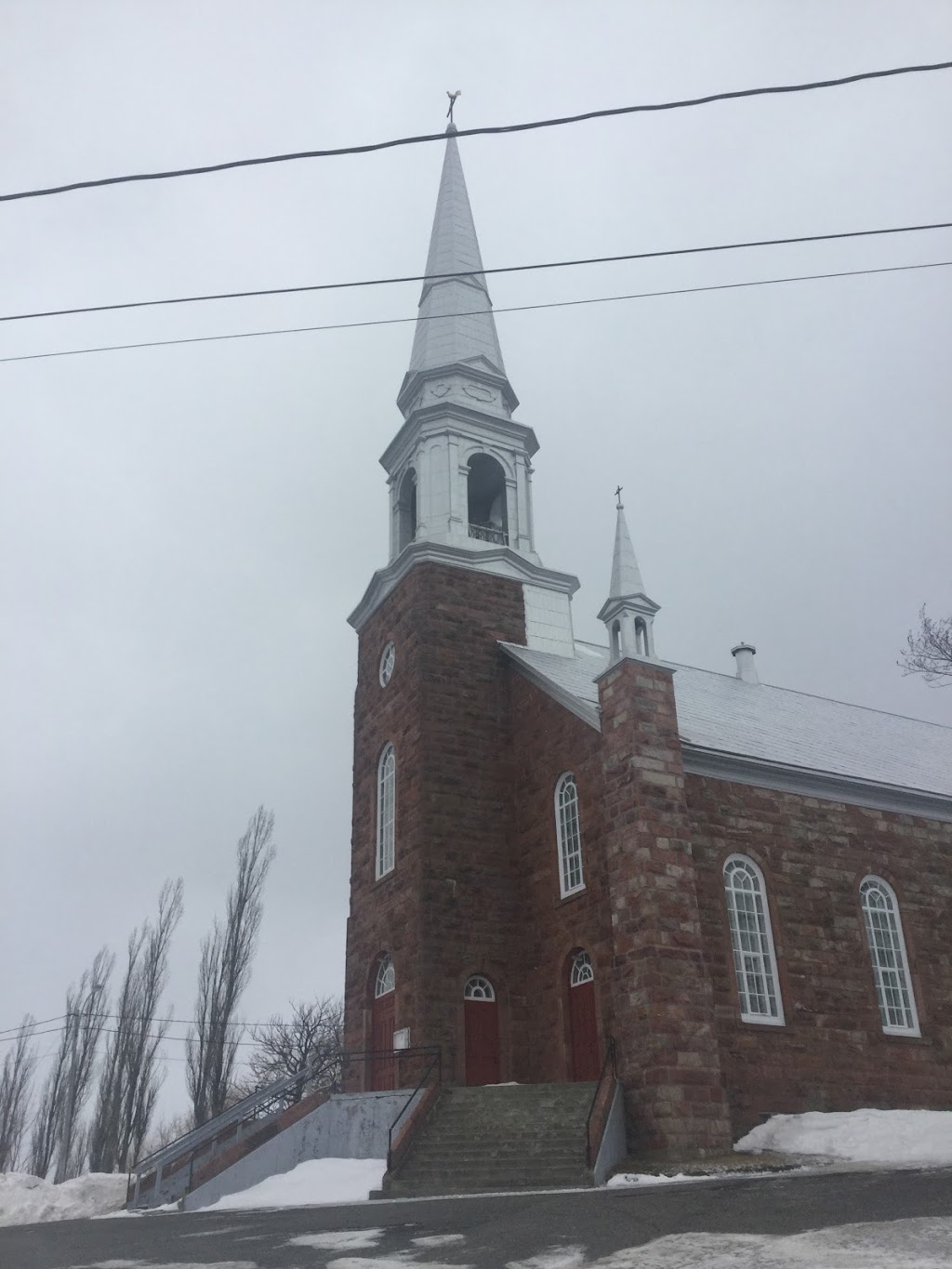 Église catholique Sainte-Françoise-Romaine | 23 Rue Principale, Sainte-Françoise, QC G0L 3B0, Canada | Phone: (418) 851-1116