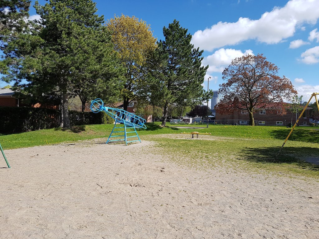 Pleasantview Park | 61 Pleasant View Dr, North York, ON M2J 3R2, Canada | Phone: (416) 338-4386
