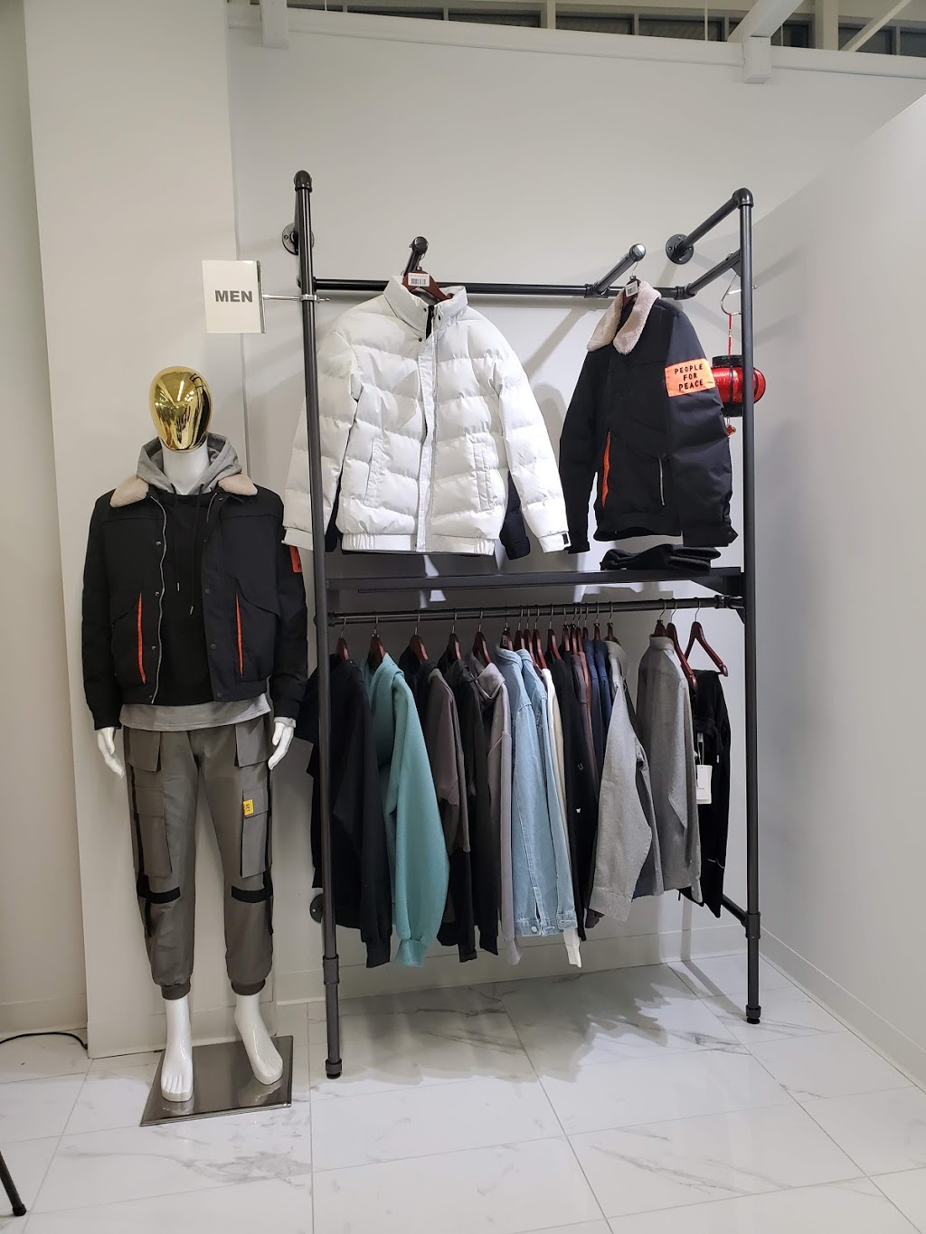 Mirra Masa Fashion Boutique | 260300 Writing Creek Cres, Balzac, AB T0M 0E0, Canada | Phone: (587) 839-6272