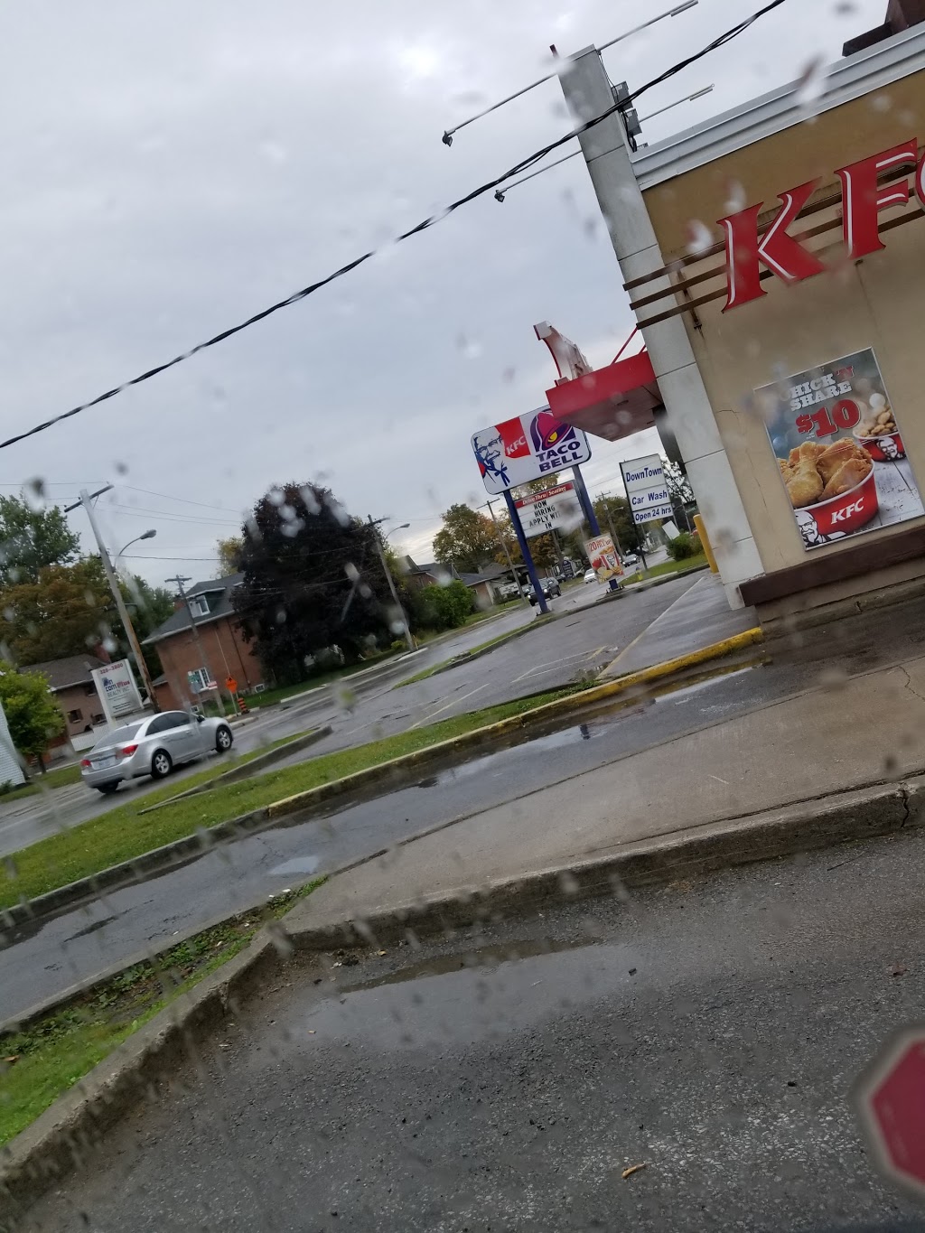 Taco Bell | 63 Lindsay St S, Lindsay, ON K9V 2M1, Canada | Phone: (705) 324-4212