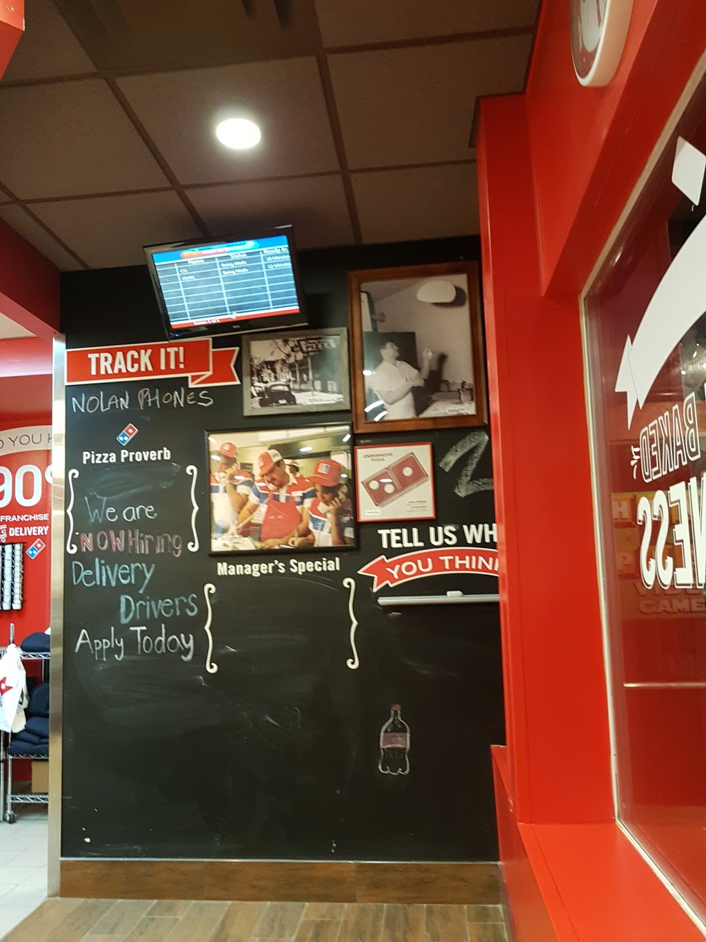 Dominos | 4592 W Saanich Rd, Victoria, BC V8Z 3G4, Canada | Phone: (250) 405-2868