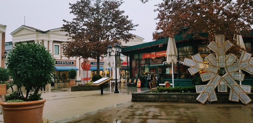 VERSACE Vancouver Designer Outlet Store | 7899 Templeton Station Rd, Richmond, BC V7B, Canada | Phone: (604) 332-4888