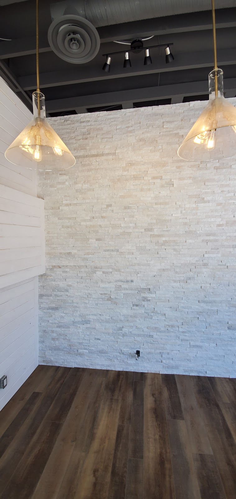 Findlays Fine Floors | 4912 46 St, Camrose, AB T4V 1H1, Canada | Phone: (780) 312-6960