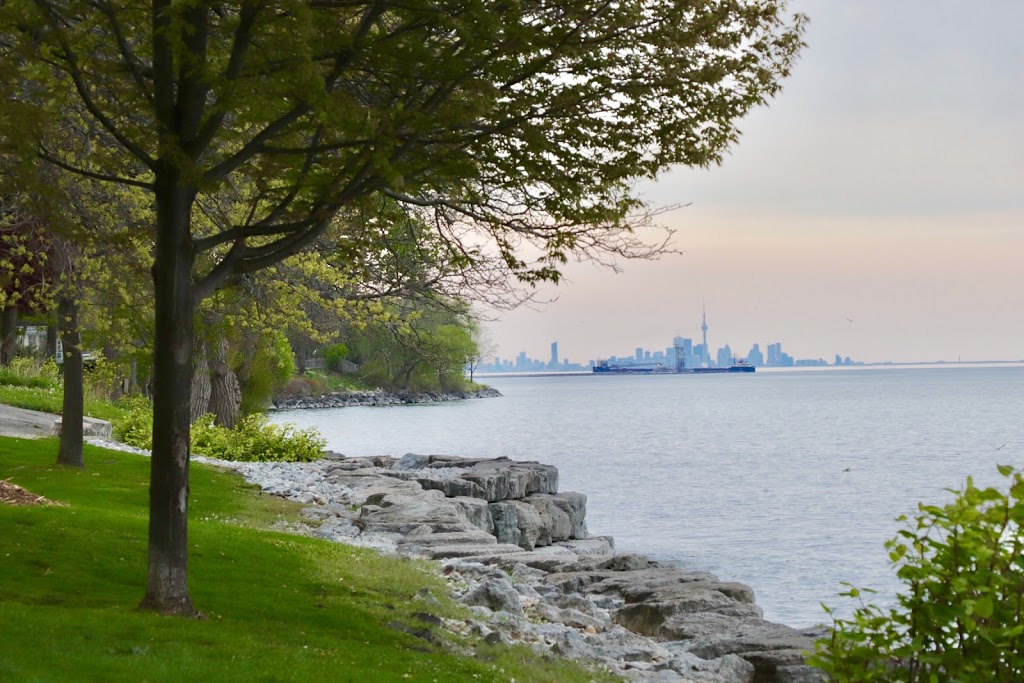 Dingle Park | 240 Front St, Oakville, ON L6J 1A2, Canada
