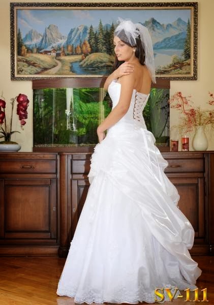 Mariannas Wedding Salon | 10816 Macleod Trail S #106, Calgary, AB T2J 5N8, Canada | Phone: (403) 984-4845