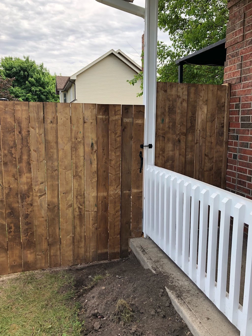 BCB Fencing | 78 Elliott St, Cambridge, ON N1R 2J8, Canada | Phone: (226) 972-2134