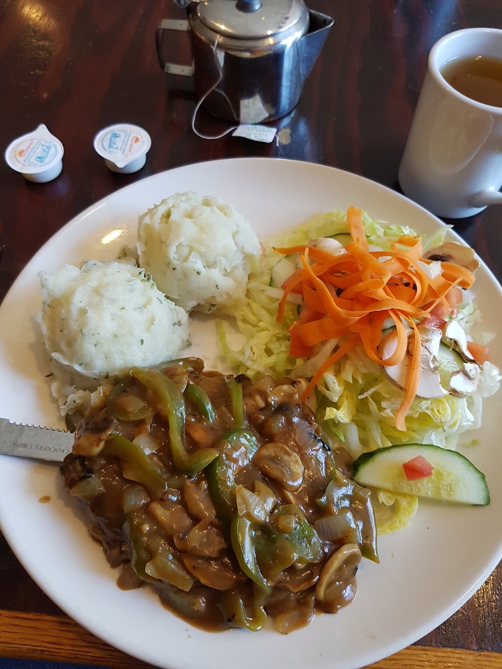 Sonnys Bar & Grill | 1119 Baxter Rd, Ottawa, ON K2C 1M1, Canada | Phone: (613) 829-1920