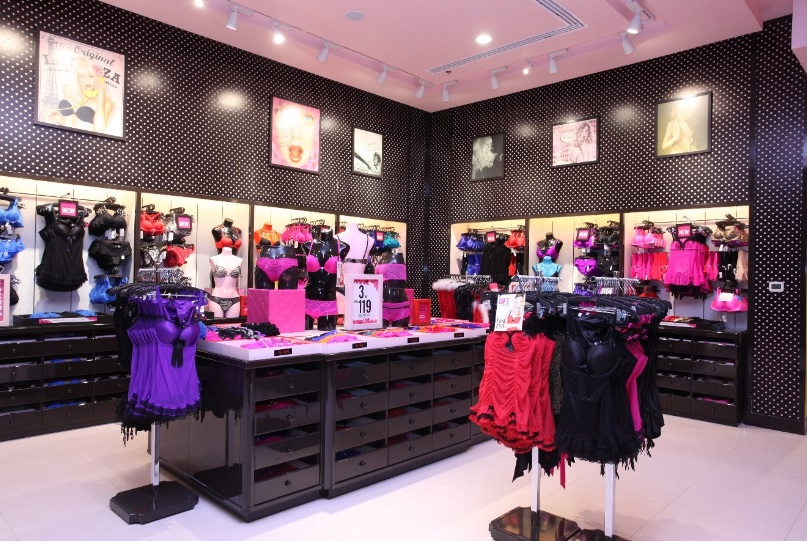 La Senza | 111st St. &, 51 Ave NW, Edmonton, AB T6H 4M6, Canada | Phone: (780) 670-2438