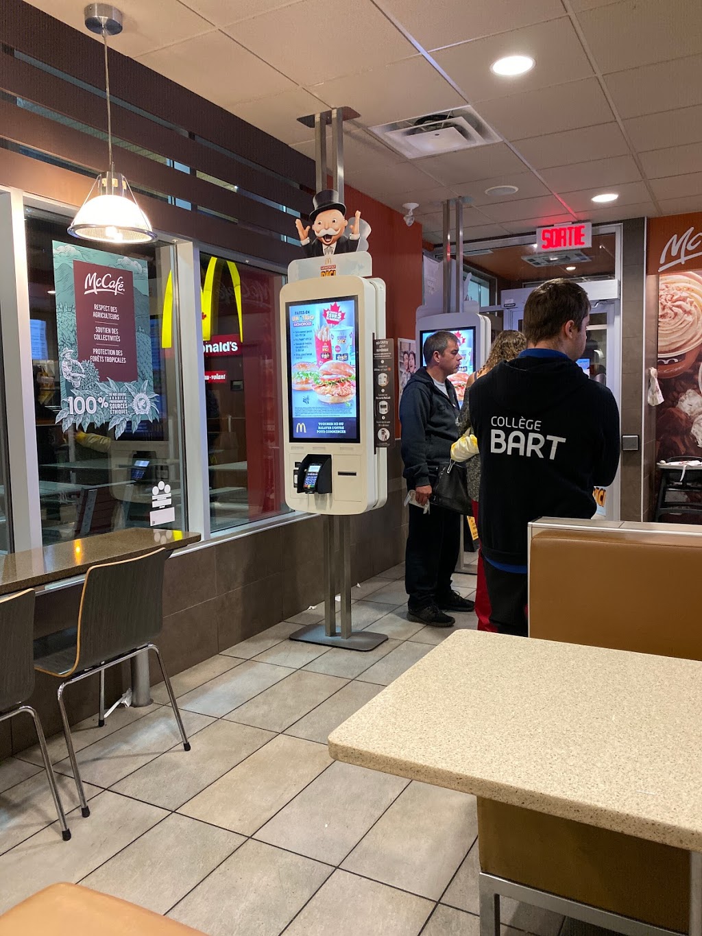 McDonalds | 1895 Rue Bilodeau, Plessisville, QC G6L 3N7, Canada | Phone: (819) 362-6550