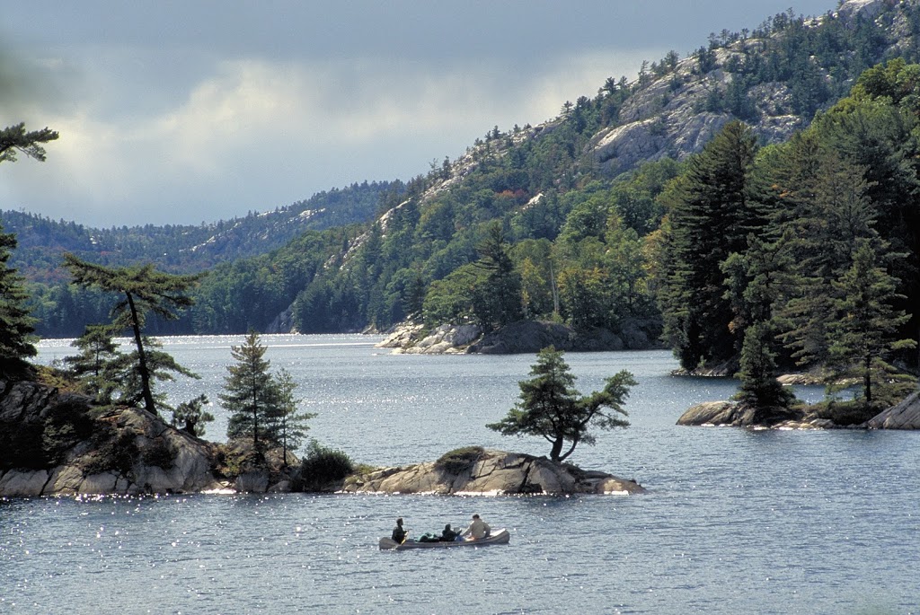 Killarney Mountain Lodge & Conference Centre | 3 Commissioner St, Killarney, ON P0M 2A0, Canada | Phone: (800) 461-1117