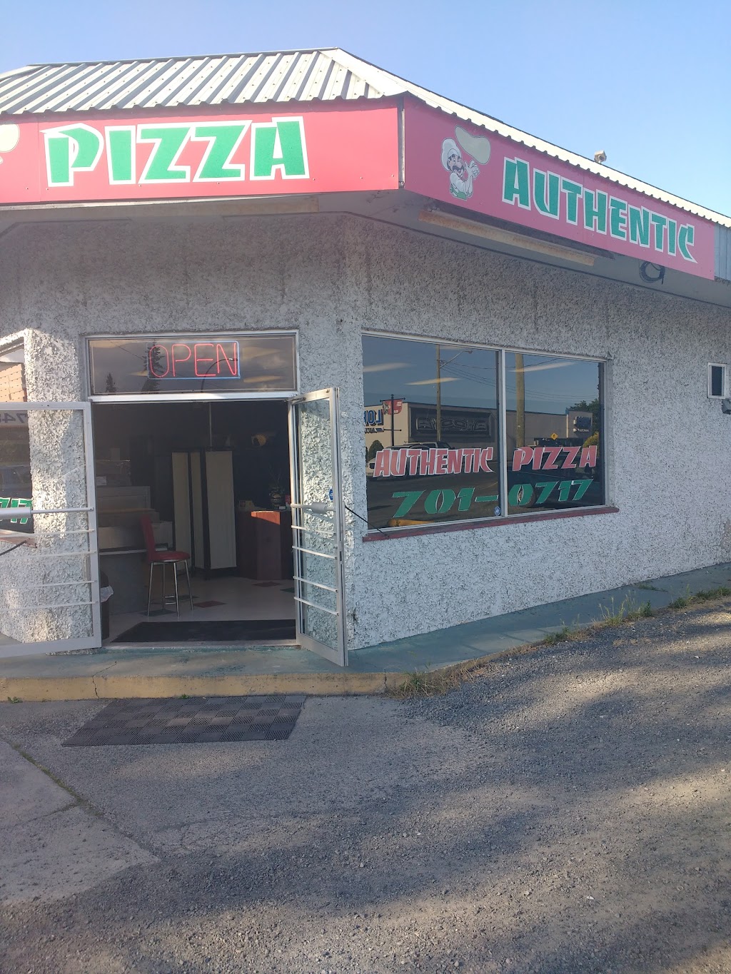 Authentic Pizza | 41 Trunk Rd, Duncan, BC V9L 2N7, Canada | Phone: (250) 701-0717