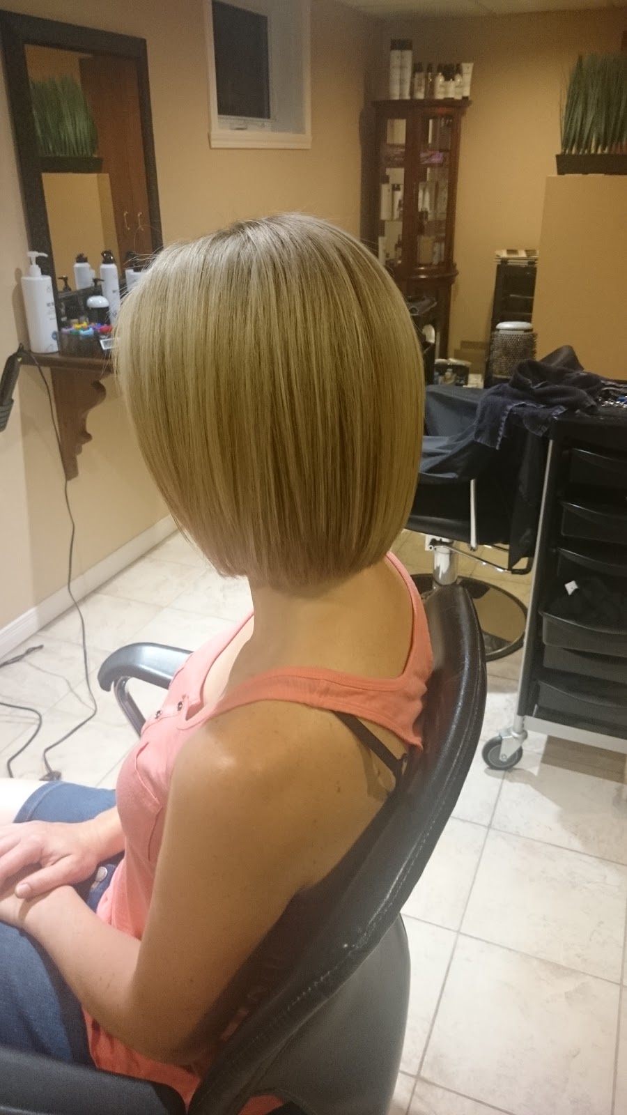 Création En-Tête Coiffure | 764 Rue Principale, La Présentation, QC J0H 1B0, Canada | Phone: (450) 796-5054