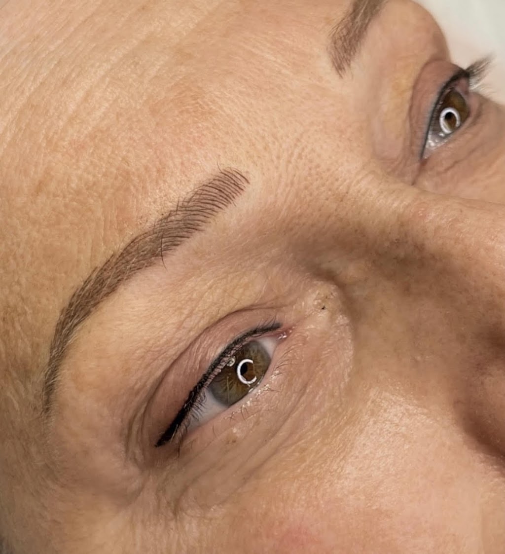 Beauty By Houri | 214 Landsbridge St, Bolton, ON L7E 2A3, Canada | Phone: (416) 882-0344