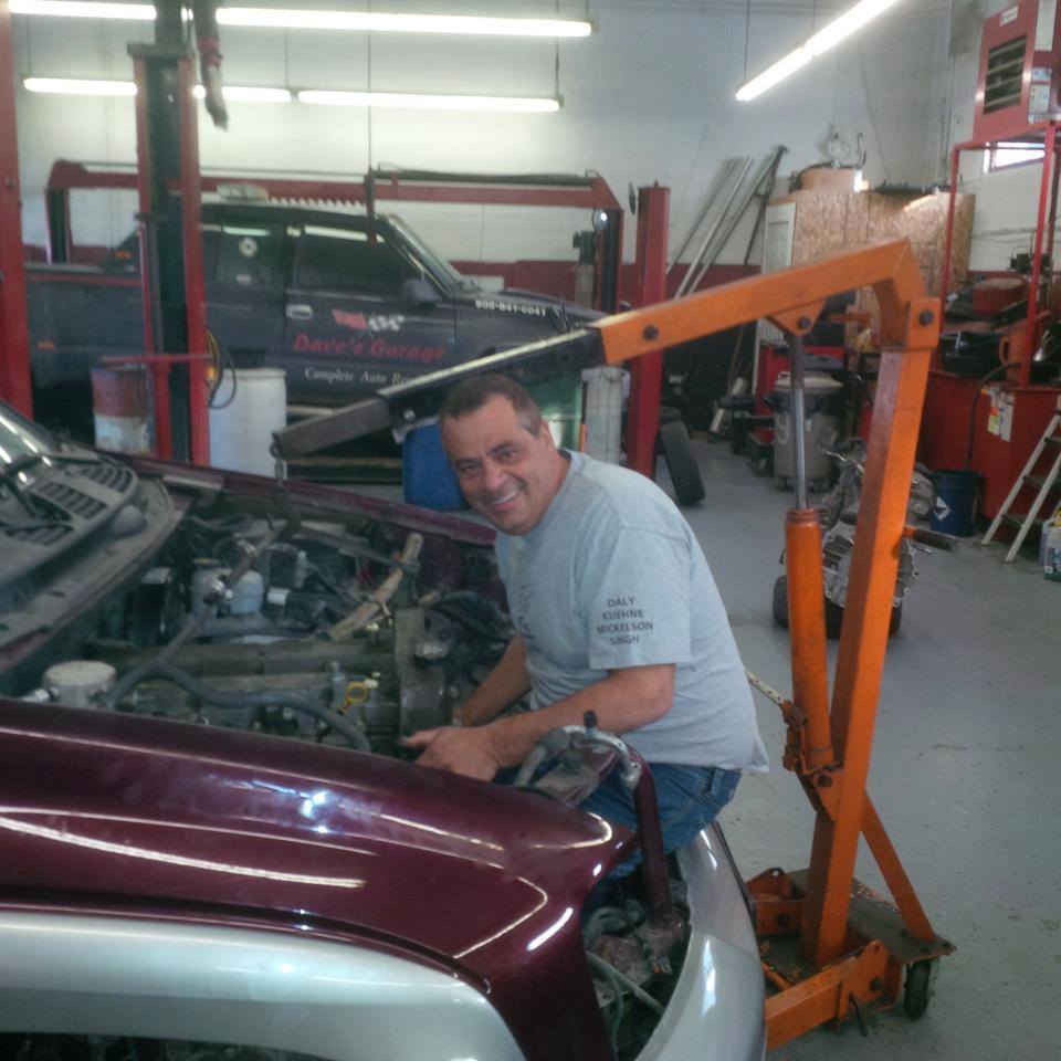 Daves Garage | 70 Industrial Pkwy S, Aurora, ON L4G 3V6, Canada | Phone: (905) 841-6041
