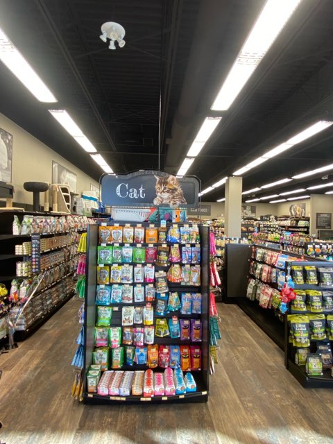 Pet Valu | 900 Shantz Drive, Didsbury, AB T0M 0W0, Canada | Phone: (403) 559-3031