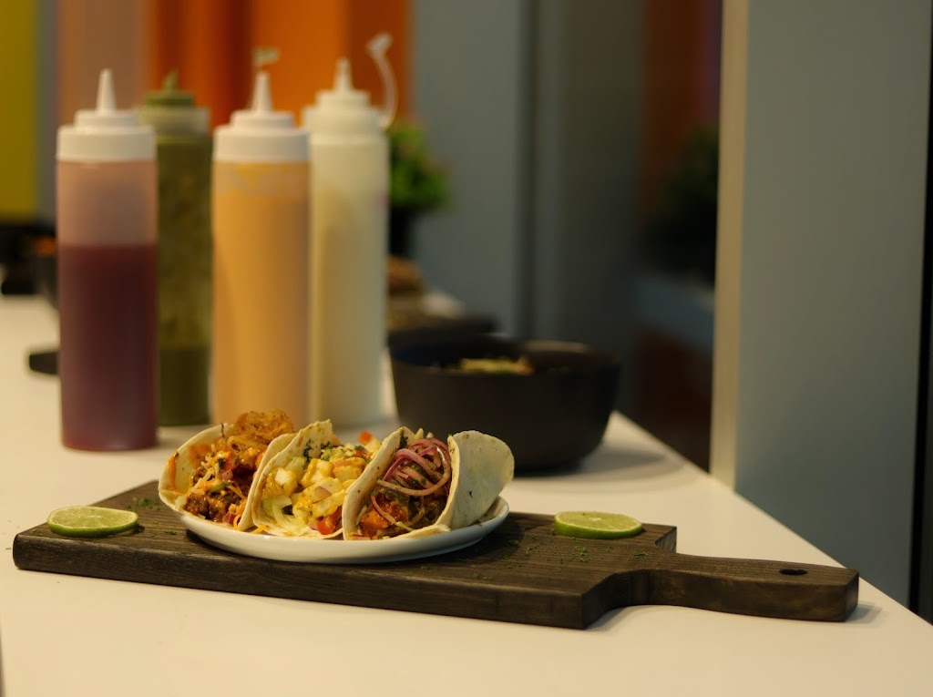 Fusion booth | 1900 Oxford St W, London, ON N6K 4M9, Canada | Phone: (519) 474-4222