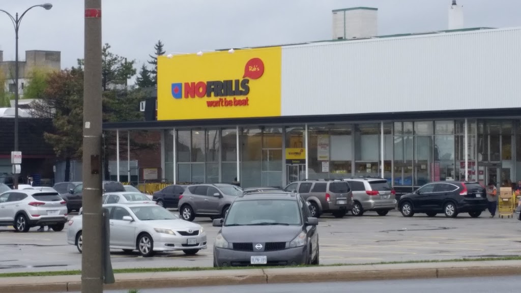 Robs No Frills | 2430 Eglinton Ave E, Scarborough, ON M1K 2P7, Canada | Phone: (866) 987-6453