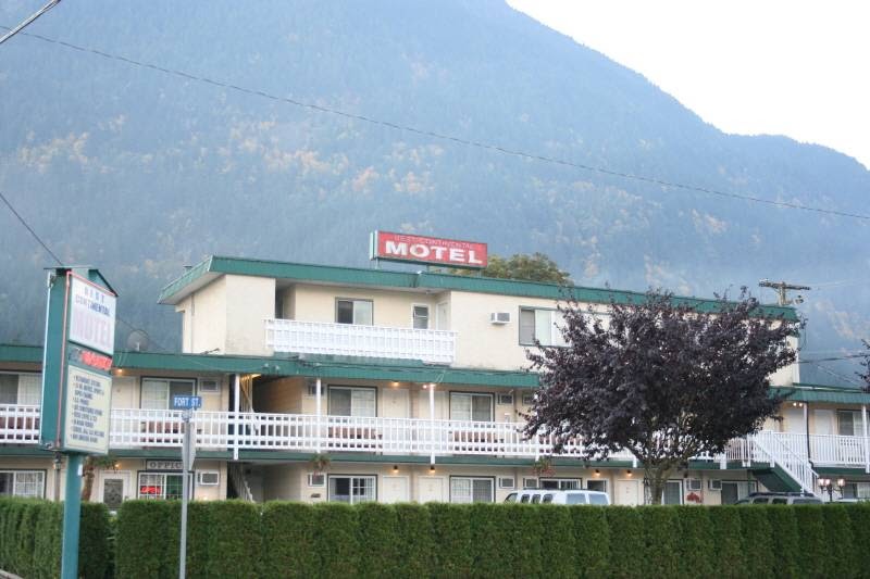 Best Continental Motel | 860 Fraser Ave, Hope, BC V0X 1L0, Canada | Phone: (604) 869-9726