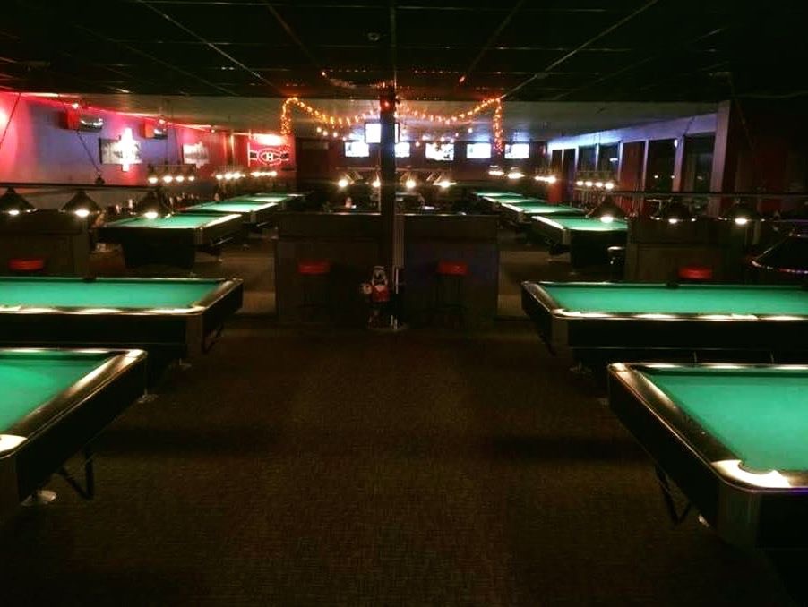 Station Billard/ Pub | 880 Rue Saint-Isidore, Saint-Lin - Laurentides, QC J5M 2V4, Canada | Phone: (450) 302-0772