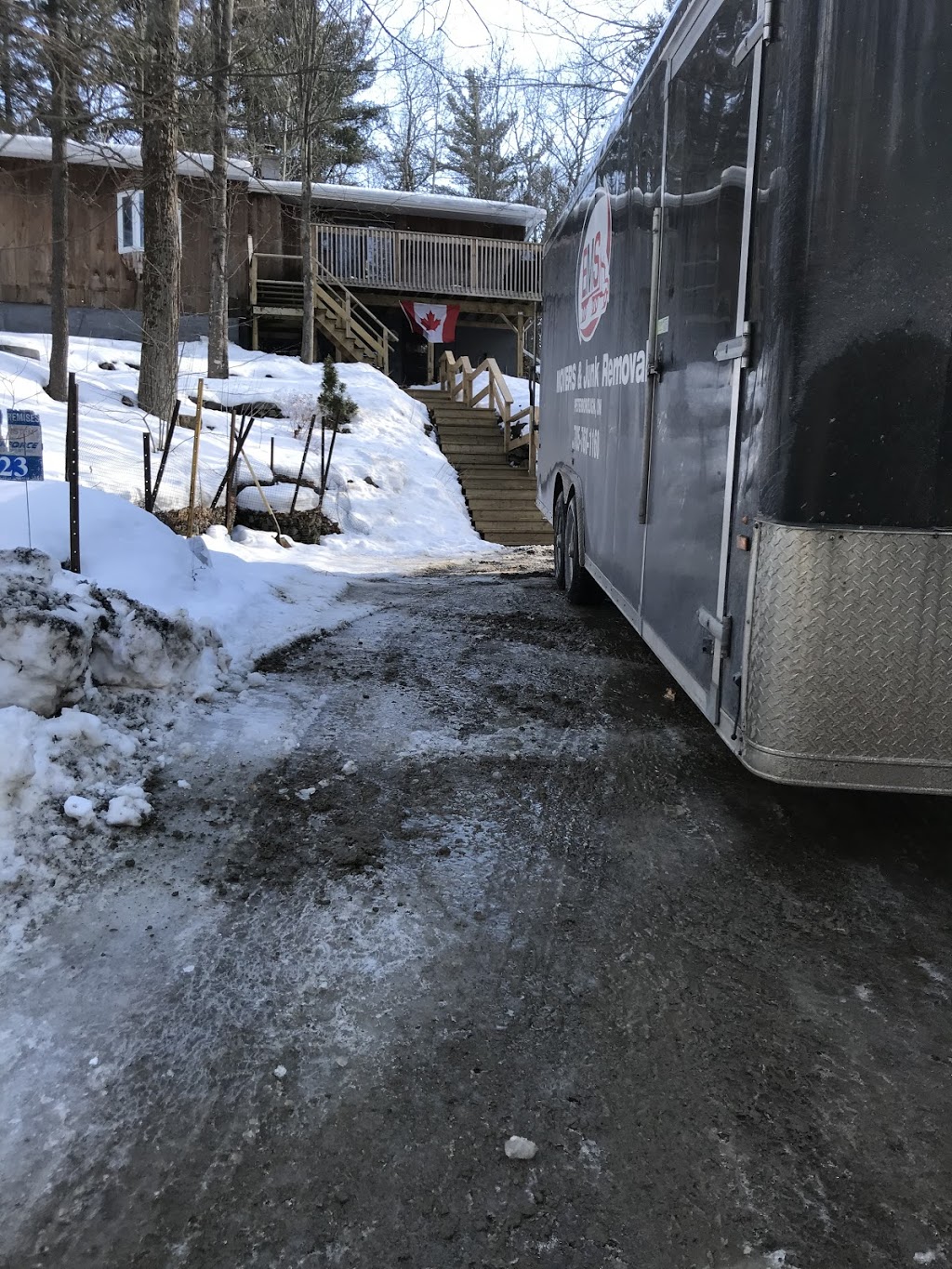EMS Movers | 1135 Lansdowne St Unit 10, Peterborough, ON K9J 7M2, Canada | Phone: (705) 760-1160