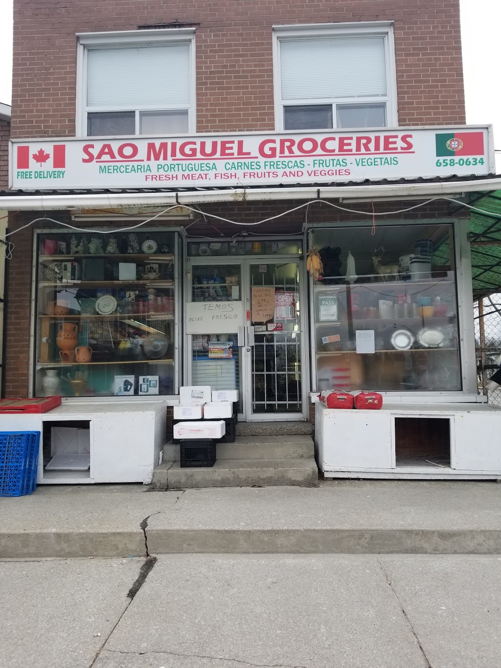 Sao Miguel Grocerys LTD | 173 Hope St, Toronto, ON M6E 1K4, Canada | Phone: (416) 658-0634