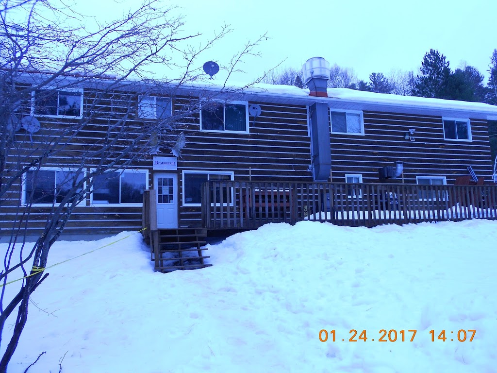 Fairbank Lake Resort | 1586 Fairbanks E Rd, Whitefish, ON P0M 3E0, Canada | Phone: (705) 866-2773