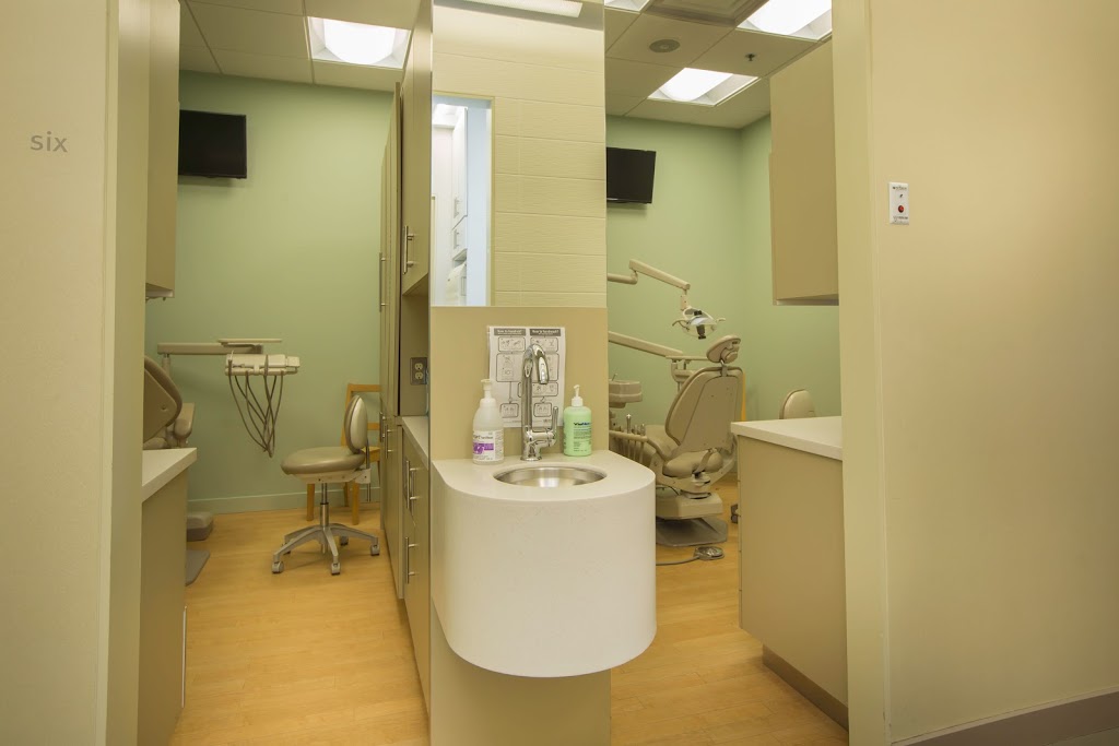 Chagger Dental Clinic Burlington | 2455 Appleby Line, Burlington, ON L7L 0B6, Canada | Phone: (905) 336-0600