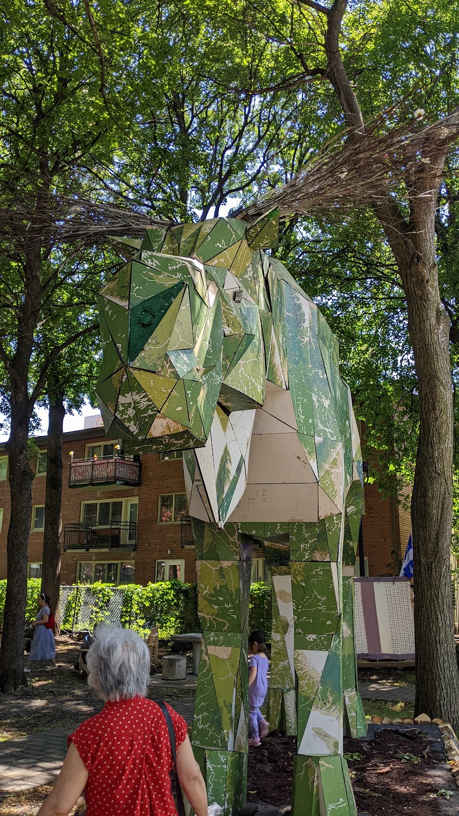 Parc Toussaint-Louverture | 137 Boul. de Maisonneuve E, Montréal, QC H2X 1J6, Canada | Phone: (514) 872-0311