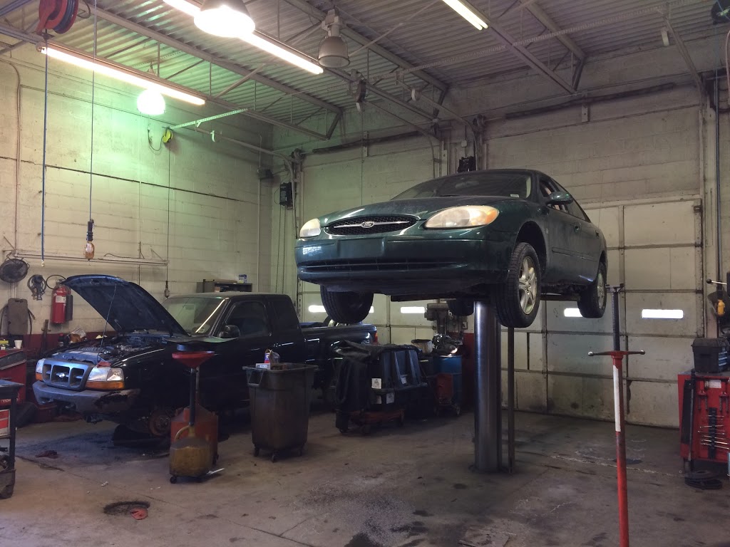 Mt Clemens Transmission & Tire | 36810 Green St, New Baltimore, MI 48047, USA | Phone: (586) 725-0402