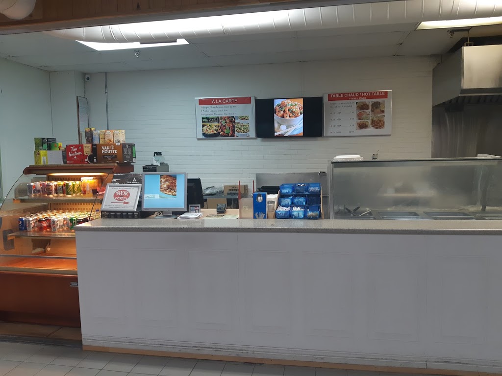 Wok Express | 303 Boul Saint-Jean, Pointe-Claire, QC H9R 3J1, Canada | Phone: (514) 583-4458