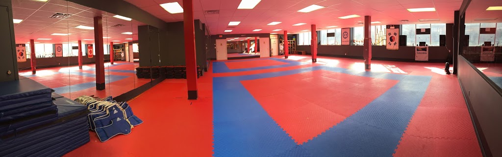 Black Belt World | 883 Bloor St W #202, Toronto, ON M6G 1M4, Canada | Phone: (416) 533-1221