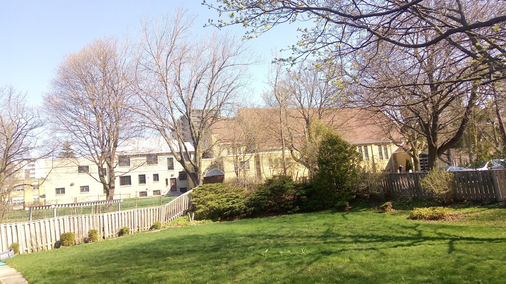 Saint Boniface Catholic Church | 21 Markanna Dr, Scarborough, ON M1M 2H9, Canada | Phone: (416) 261-5983