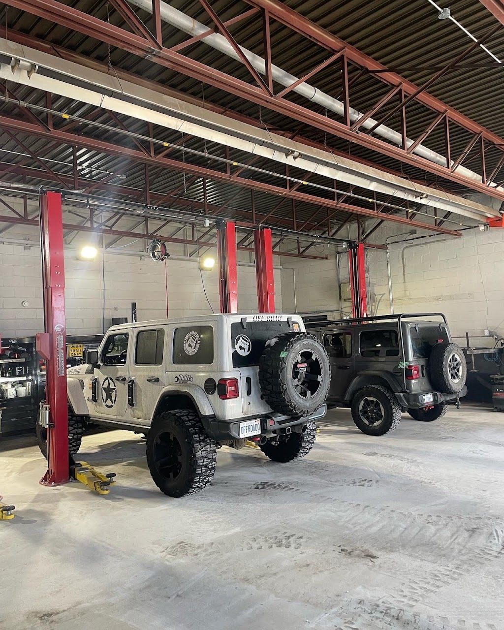 Mr. Jeep | 4252 Chesswood Dr, North York, ON M3J 2B9, Canada | Phone: (647) 819-8822