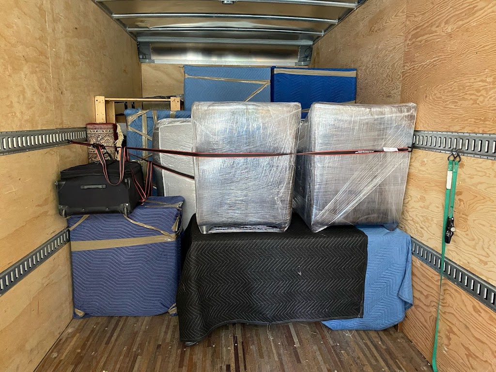 Aurora Moving Company | High Level Movers | moving company | 19 Fife Rd, Aurora, ON L4G 6Z1, Canada | 9057263931 OR +1 905-726-3931