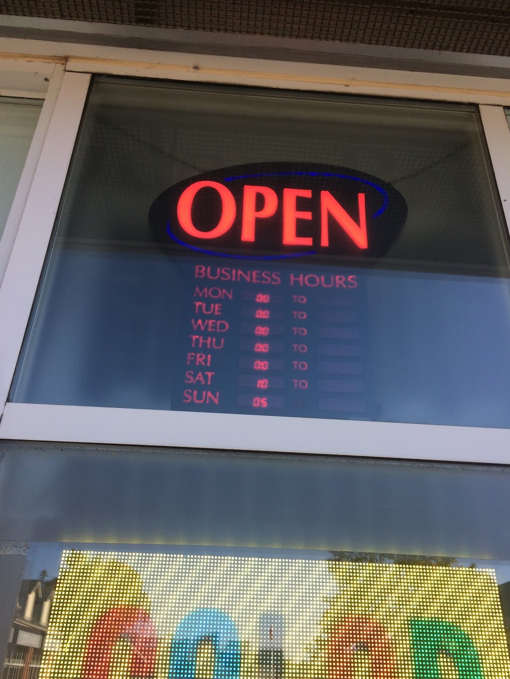 Queen Printing Center | 117 Queen St S Unit 6, Mississauga, ON L5M 6B5, Canada | Phone: (905) 567-4900