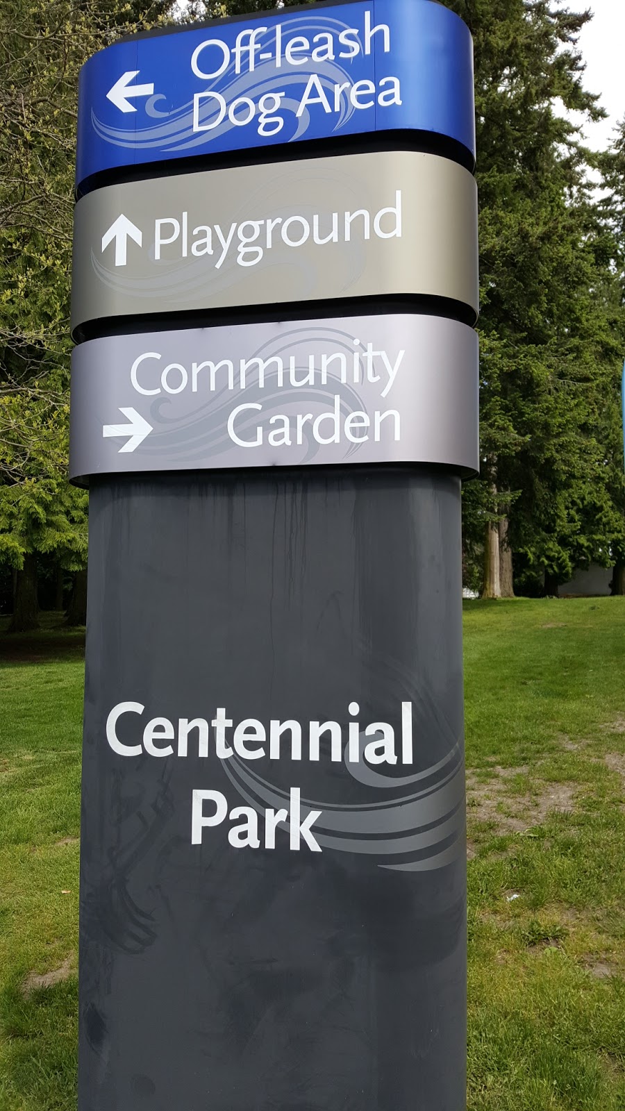 Centennial Park - Off Leash Dog Area | 3C9, 14600 North Bluff Rd, Surrey, BC V4A 1R4, Canada | Phone: (604) 541-2161