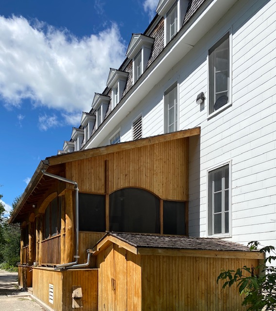 Hollow Reed School of Healing Arts | 100 Rue des Ruines du Monastere, Winnipeg, MB R3V 1B9, Canada | Phone: (204) 786-0820