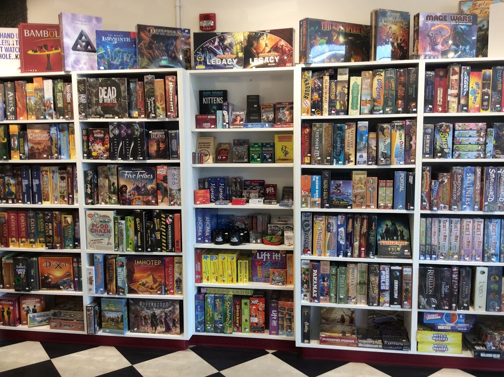 King Me Boardgamery and Cafe | 527 20th St W, Saskatoon, SK S7M 0X6, Canada | Phone: (306) 652-5464